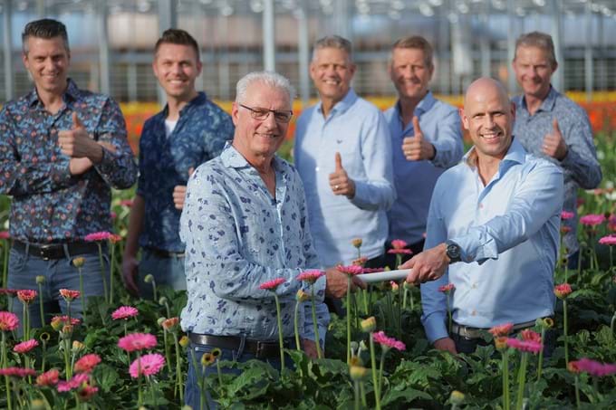 Willem draagt stokje over aan zoon Ed